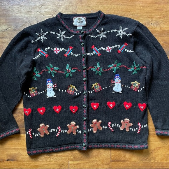 Vintage Tiara Holiday Christmas Gingerbread Man Button Front Cardigan Sweater - Picture 4 of 12